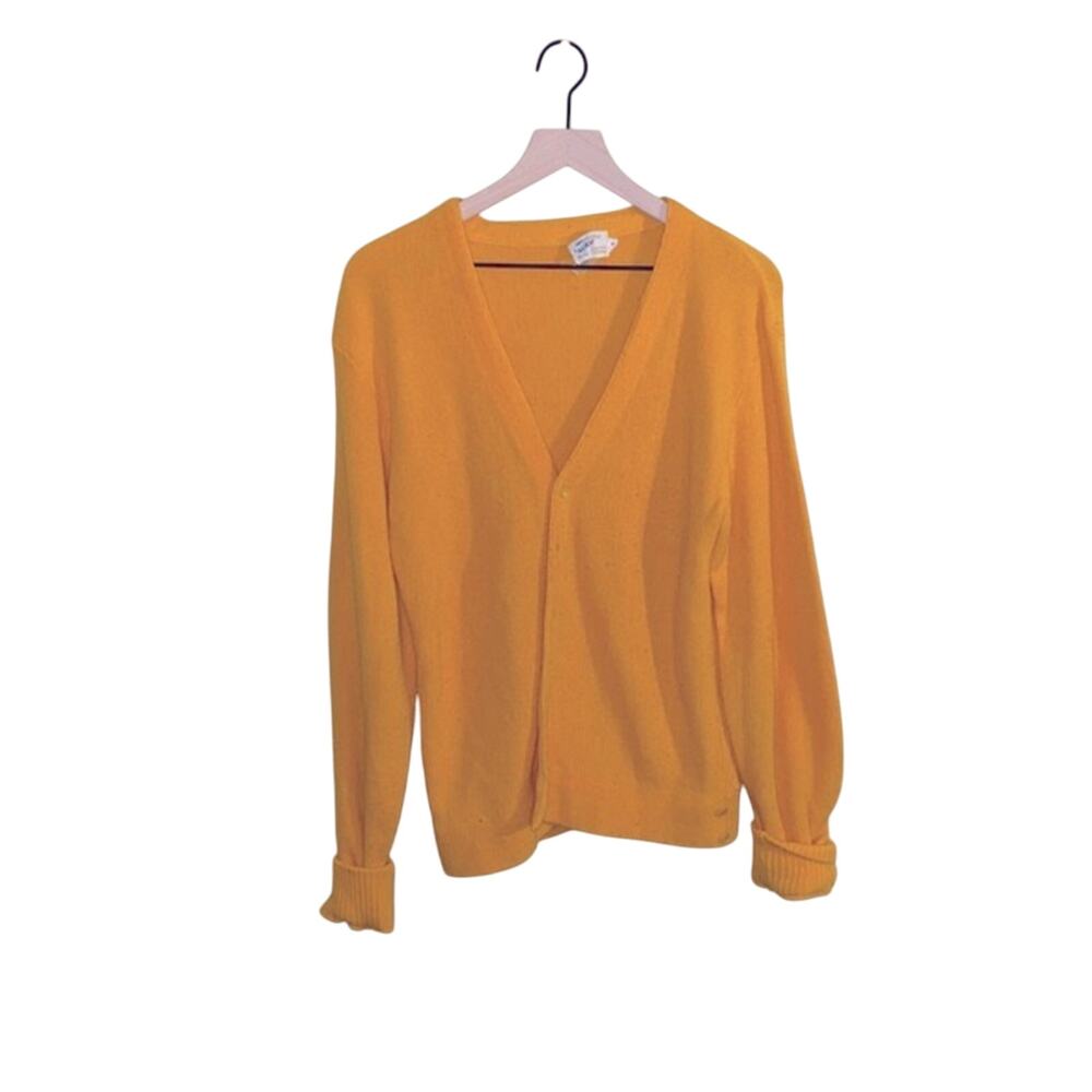 VNTG NUKNIT made in the USA gold cardigan M
